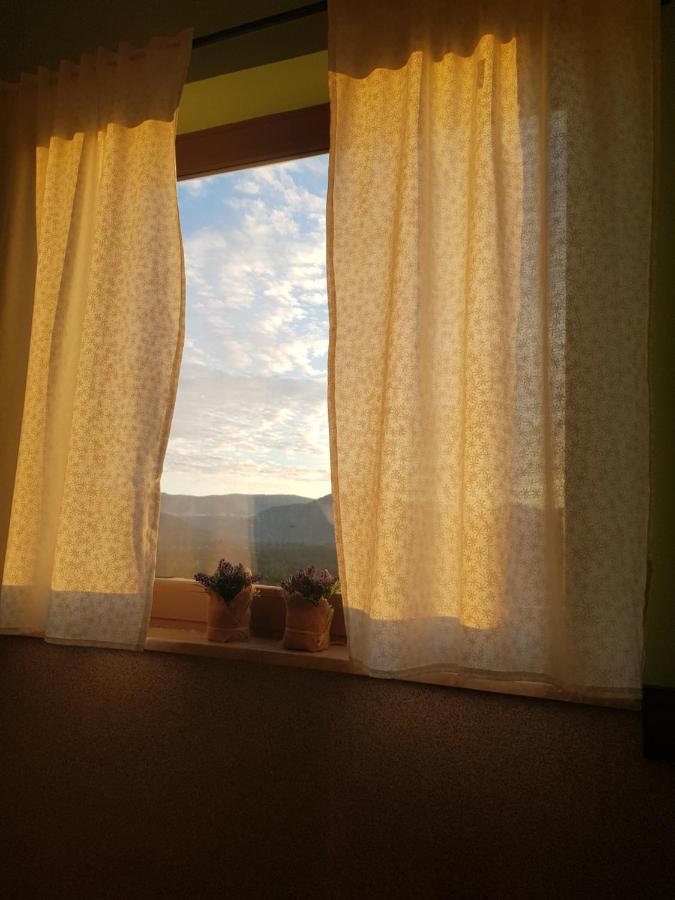 Accommodation "Old Town Dreznik" Раковица Екстер'єр фото
