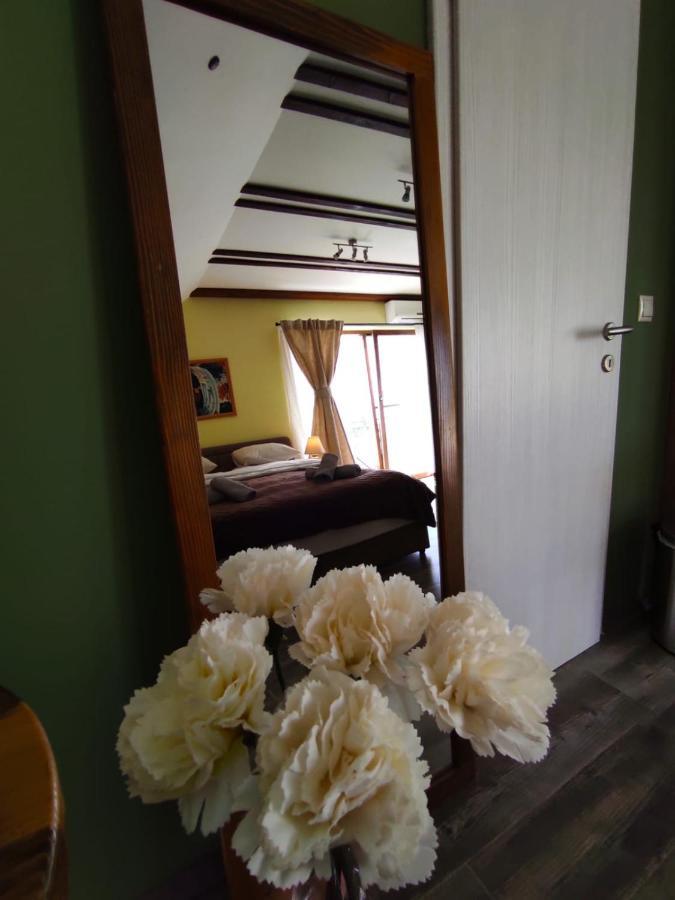 Accommodation "Old Town Dreznik" Раковица Екстер'єр фото