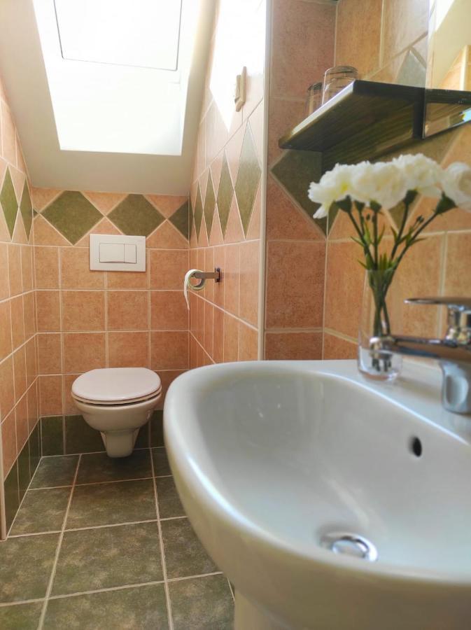 Accommodation "Old Town Dreznik" Раковица Екстер'єр фото