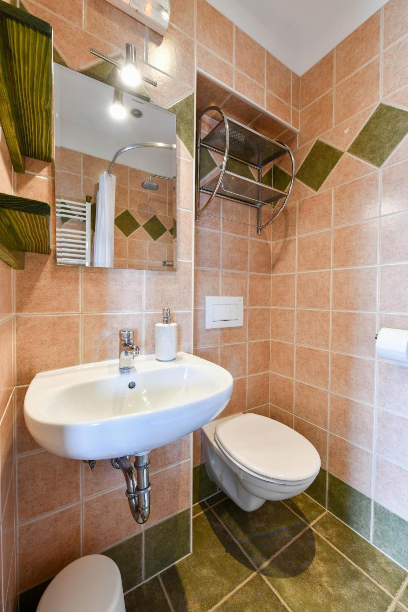 Accommodation "Old Town Dreznik" Раковица Екстер'єр фото